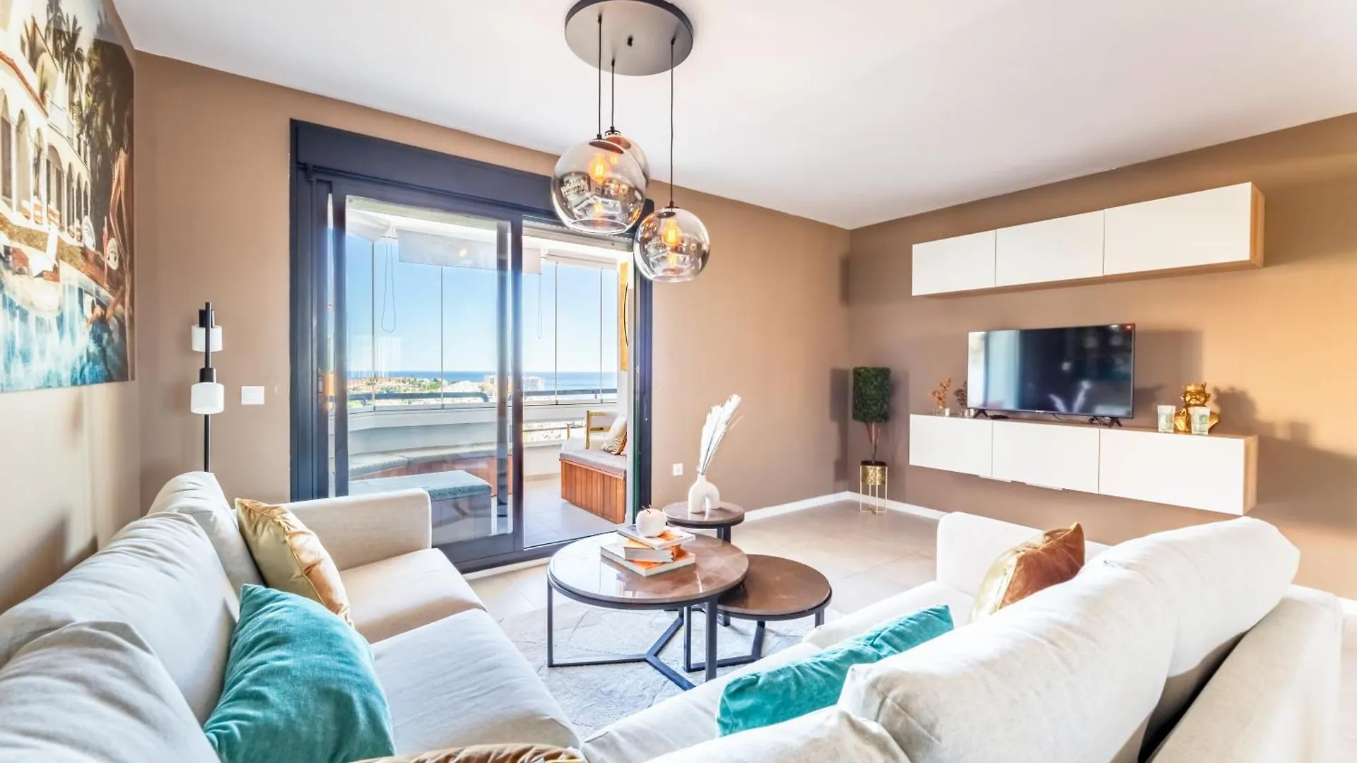 아파트 Stylish 4Bd Apt With Pool Access & Nearby Beach 베날마데나코스타