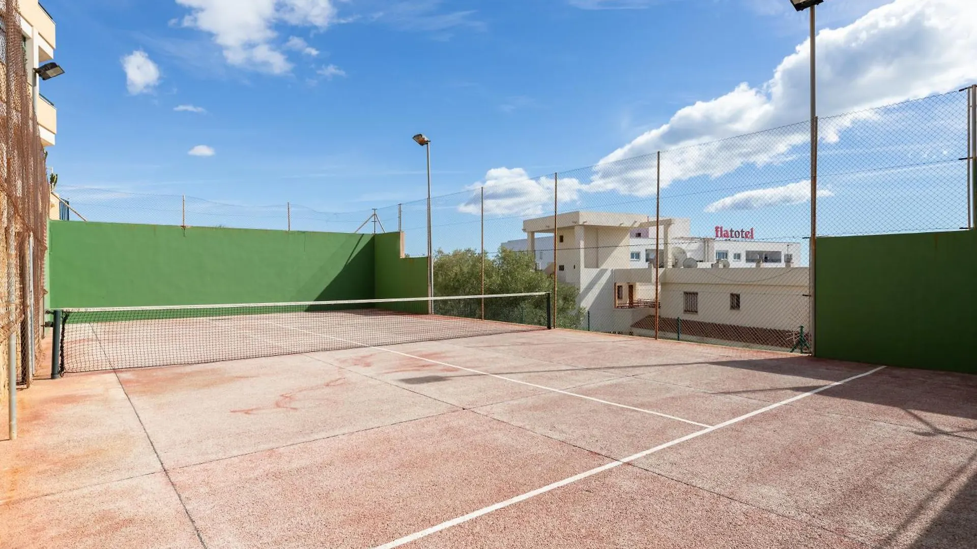 Stylish 4Bd Apt With Pool Access & Nearby Beach Benalmadena Apartment
