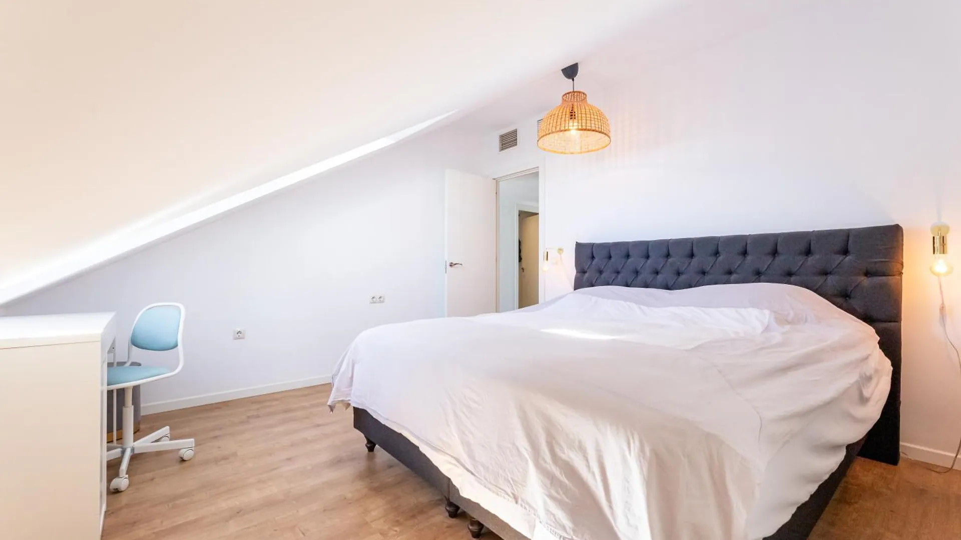 Stylish 4Bd Apt With Pool Access & Nearby Beach Benalmadena Spain